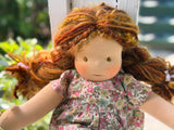 Sitting Friend - Nicolette (sun-kissed skin tone)