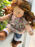 Sitting Friend - Nicolette (sun-kissed skin tone)