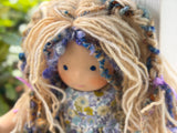Sitting Friend - Flora (sun-kissed skin tone)