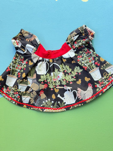Classic/Sitting Yoke Friend Dress Kitchen Chickens