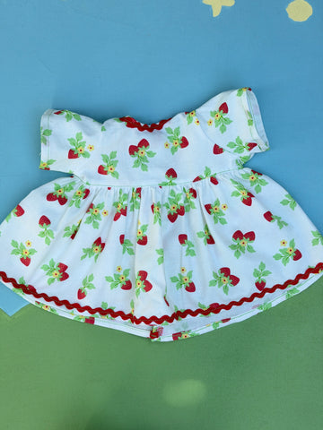 Classic/Sitting Friend Dress Strawberry RicRac