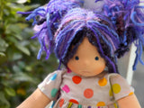 Sitting Friend Violette (sunkissed)