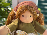 Sitting Friend Elf - Amarie