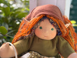 Sitting Friend Elf - Liriel