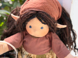 Sitting Friend Elf - Arwen
