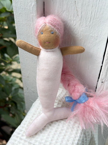 Mini Mermaid - Pink Tail, Pink Hair (Mocha)