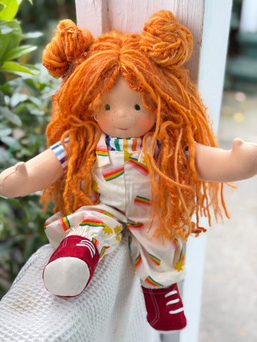 Sitting Friend Lila (sunkissed)