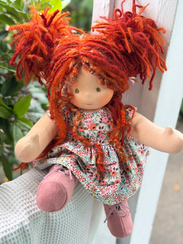 Sitting Friend Bronwyn (sunkissed)
